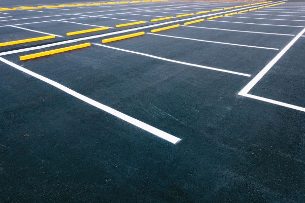 Cost of Asphalt Parking Lot Sealing in Corona